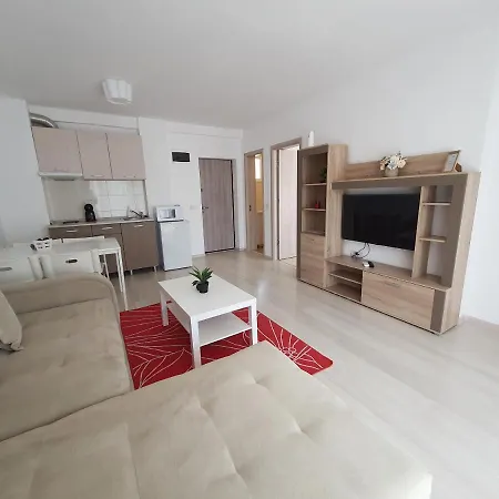 Mianelly Mamaia Nord 那沃达利
