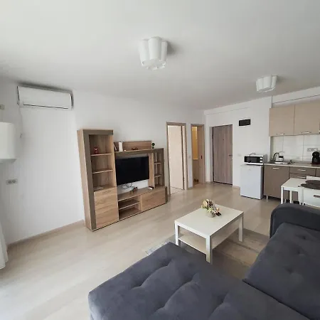 Mianelly Mamaia Nord 公寓