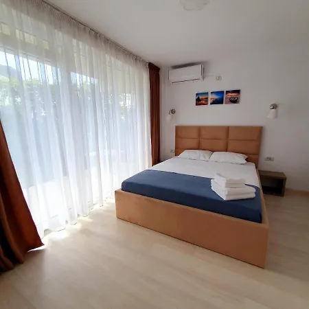Mianelly Mamaia Nord 公寓