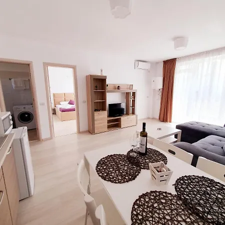 Appartement Mianelly Mamaia Nord *