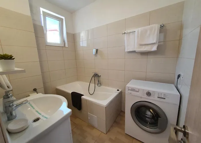 Mianelly Mamaia Nord * Năvodari